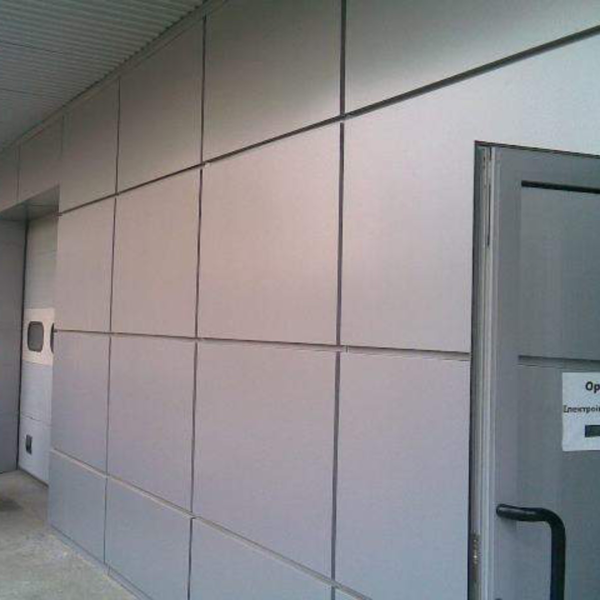 Облицювання фасадів композитними панелями - приклад роботи 2 від рекламної агенції Монблан